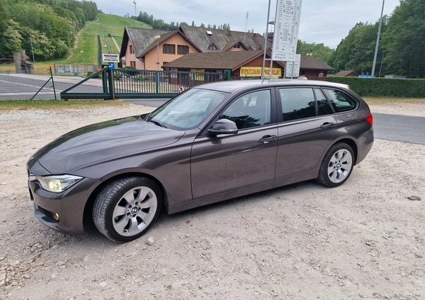 BMW Seria 3 cena 44500 przebieg: 212000, rok produkcji 2013 z Kamieńsk małe 106